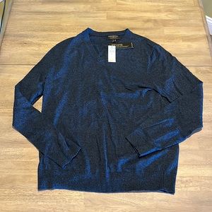 NWT - Banana Republic Men’s V- Neck Sweater Size Medium M